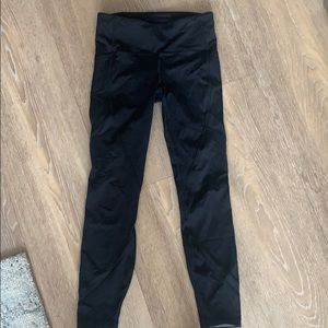 Lululemon legging, mesh detail on side barely worn